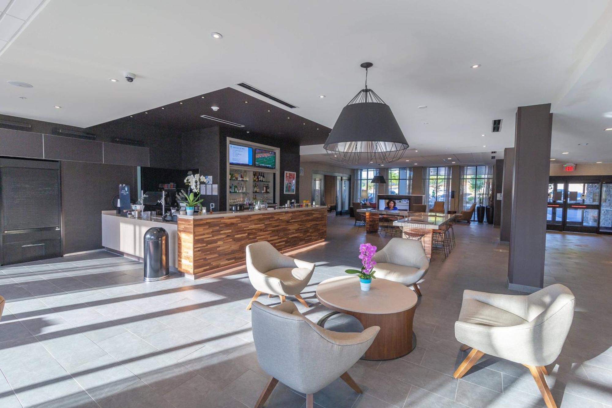 Courtyard By Marriott Cartersville Bagian luar foto