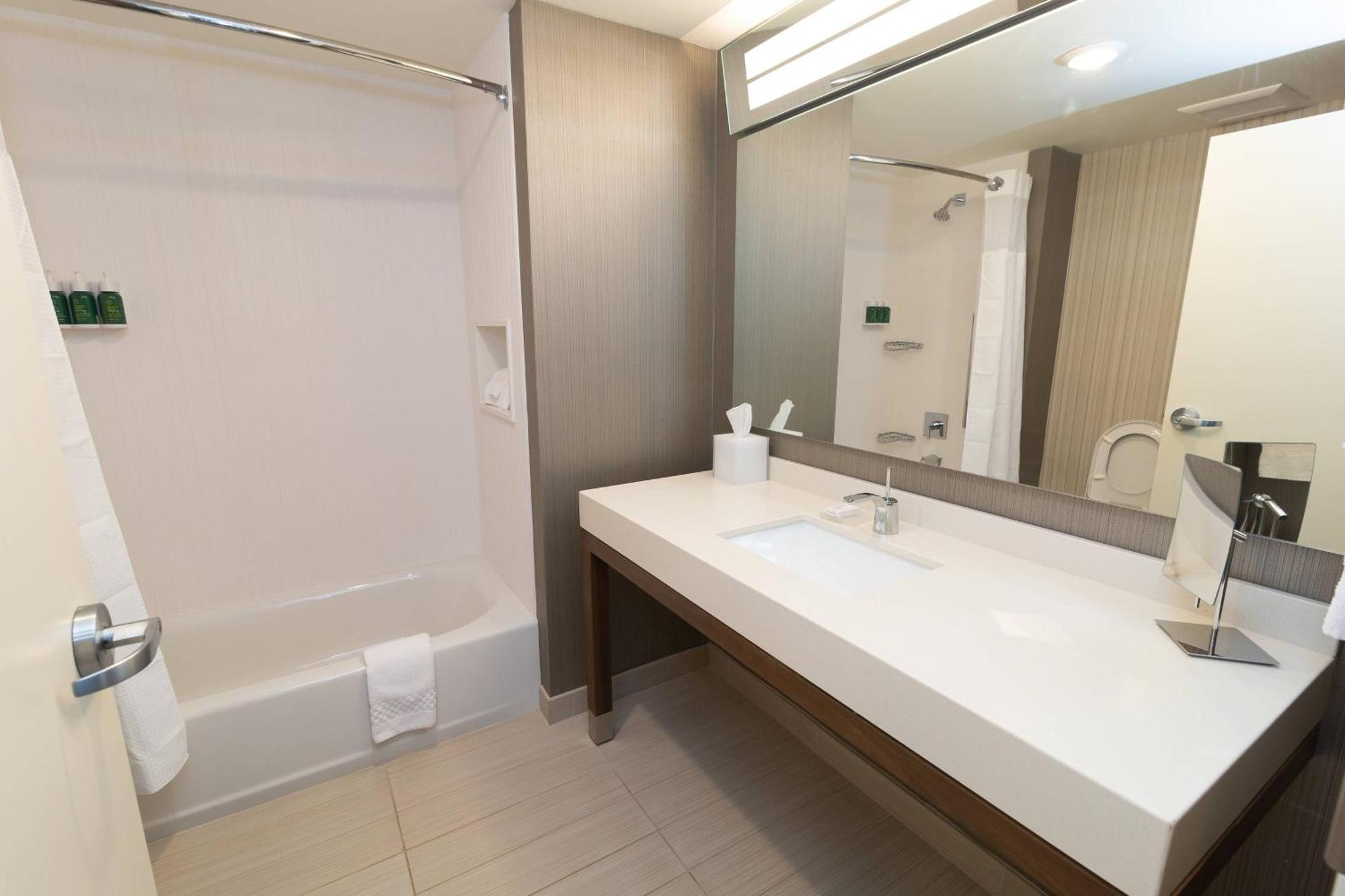 Courtyard By Marriott Cartersville Bagian luar foto