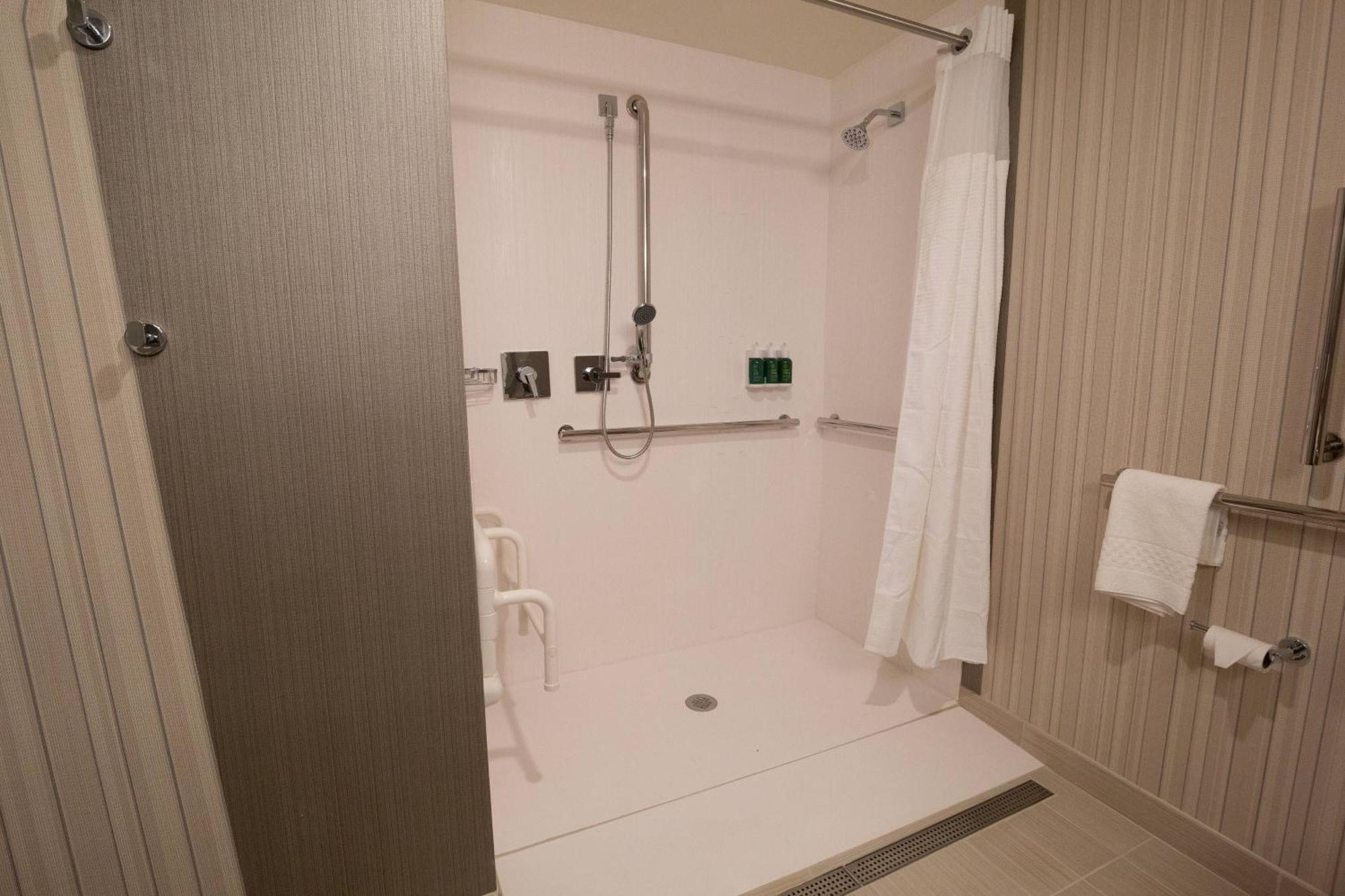 Courtyard By Marriott Cartersville Bagian luar foto